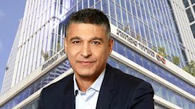 משה לארי מנכל מזרחי טפחות, צילום: ויקיפדיה, shutterstock