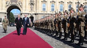 נתניהו ואורבן בבודפשט, צילום: לע"מ
