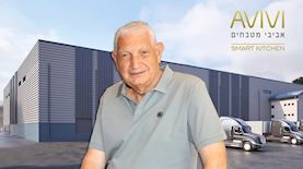 יצחק אביבי, צילום: רפי דלויה. הדמייה באדיבות אביבי מטבחים