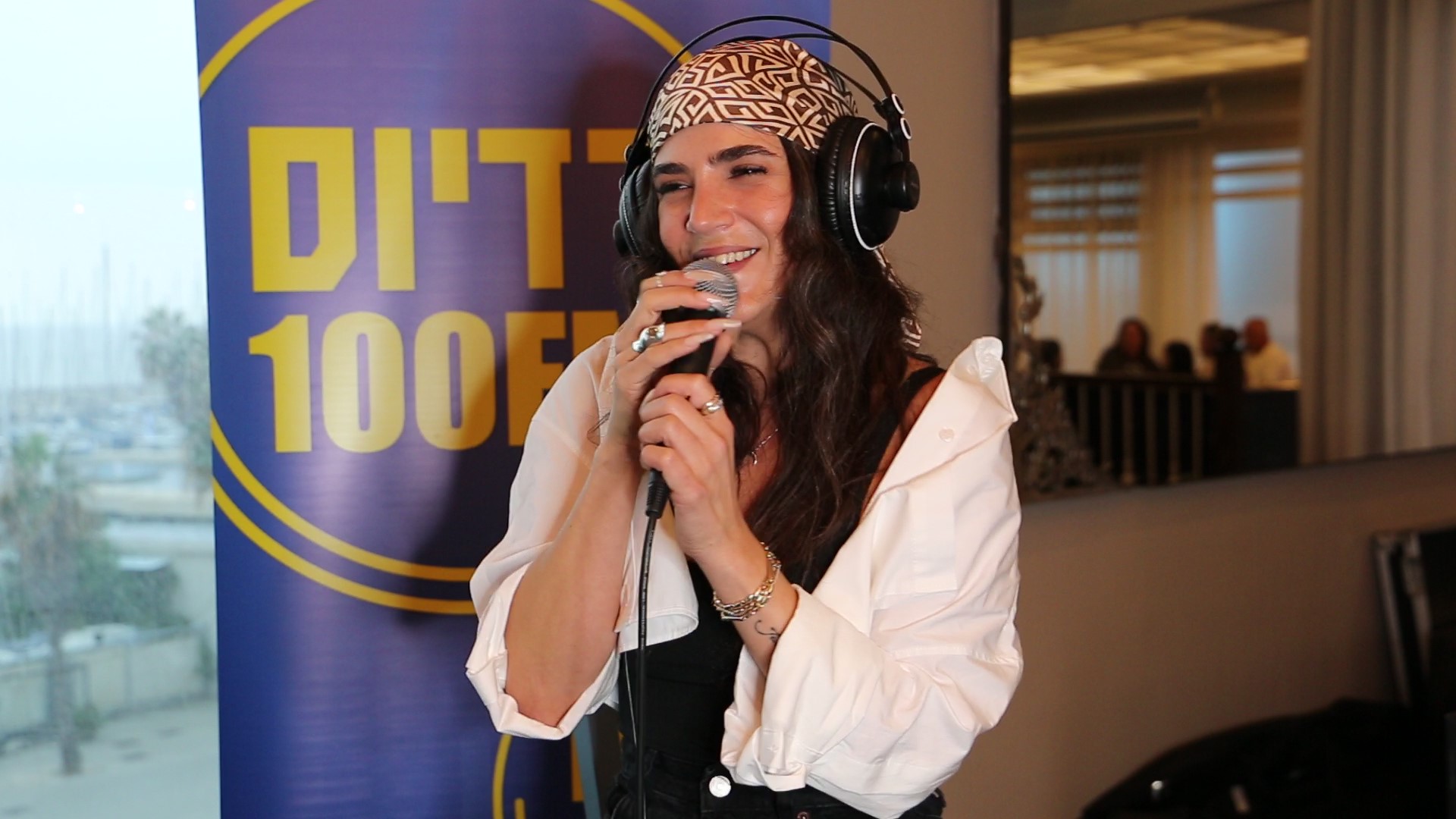 רדיוס 100FM ביום שידורים מיוחד למפונים: מי לקח חלק? - אייס