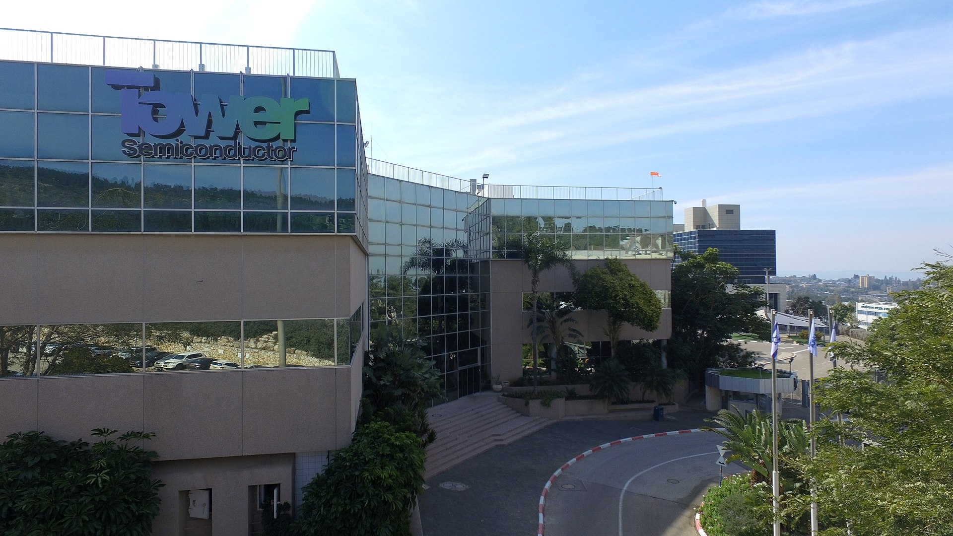 טאואר מציגה: המכירות הסתכמו ב-1.44 מיליארד דולר, מה צפוי ב-2025? - אייס