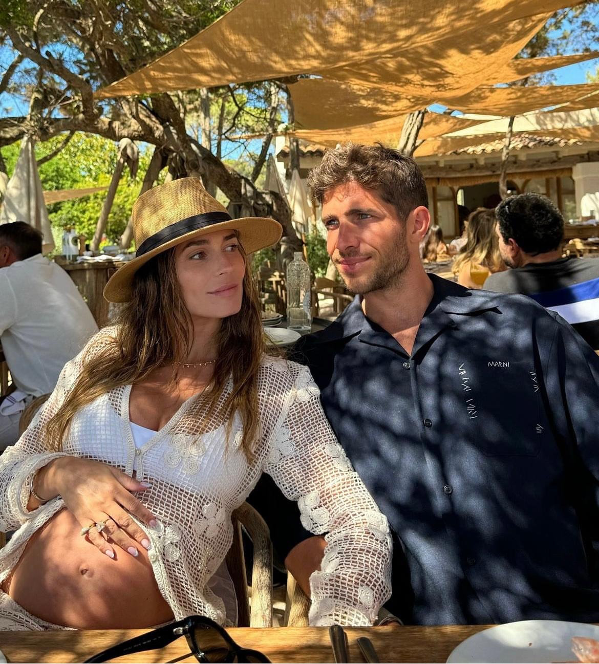 Good time: Coral Simenovitz and Sergi Roberto predict a 3rd little one