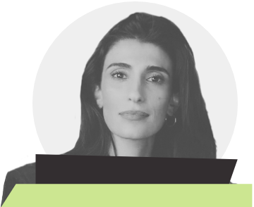 אשת קריאייטיב ואסטרטגיה