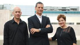 ענת בן נתן, אלון הוכדורף וצור גולן, צילום: יח"צ