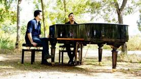 פרויקט 'מנגינה למדינה' של רדיו דרום, עם יורם סויסה. בתמונה עם משה פרץ, צילום: יח"צ