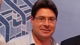 אופיר אקוניס, צילום: מאי בינסטוק