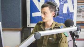 מיכאל שמש, הכתב החרדי הראשון בגל"צ, צילום: הדס פרוש, פלאש 90