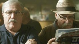 יוסי פולק ויהורם גאון ב'נבלות' של יורם קניוק ז"ל, שהופקה עבור HOT, צילום: יח"צ