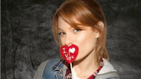 יובל שרף, הפרזנטורית של קניוני עופר, לקראת הוולנטיין דיי, צילום: דודי חסון