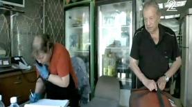 הכתבה של אילן לוקאץ' ב'אולפן שישי' על הקשישים שנאלצים לעבוד, צילום: מסך: חדשות 2