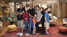 כוכבי הסדרה 'צפוף', צילום: יח"צ