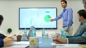 extra, צילום: יח"צ