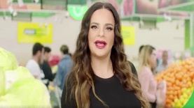 אופירה אסייג בקמפיין למחסני השוק, צילום: יח"צ/ צילום מסך