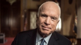 ג'ון מקיין בסרט על חייו - 'ג'ון מקיין: למי צלצלו הפעמונים', צילום: באדיבות סלקום