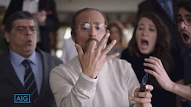 קמפיין AIG עם מריאנו אידלמן, צילום: מסך