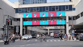 2 השלטים של CTV בדיזנגוף סנטר, צילום: יח"צ