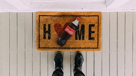 קוקה קולה עד הבית, צילום: unsplash, pexels