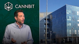 אבינועם ספיר, צילום: מתוך עמוד היוטיוב של מידע כנסים, עמוד הפייסבוק של קנביט