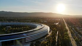 החללית של אפל, צילום: Carles Rabada / Unsplash