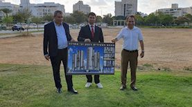חבר המועצה עו״ד אלכסנדר אוברפלד, סגן ראש העיר אלי נכט, שר השיכון והבינוי זאב אלקין, צילום: אלכס ודיאנוב
