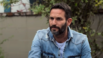 גורי אלפי, צילום: יוטיוב/ כאן 11