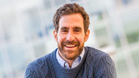 פרופ' עומרי וינשטין, צילום: Tim-Lee Columbia university press