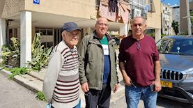 עזרא קבע ,שמואל הנדלר ואלי ועקנין, צילום: החברה לפיתוח התחדשות עירונית