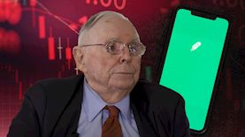 צ'ארלי מאנגר, צילום: vecteezy, יוטיוב/ Yahoo Finance