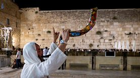 סליחות ביום כיפור, צילום: פלאש 90/ אוליביה פיטוסי