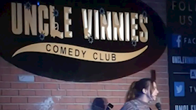 הקומיקאית שנזרק עליה פחית בירה, צילום: Ariel Comedy