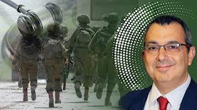 עו"ד יהודה שפר, צילום: פלאש 90/ נאסר אישתיה, freepik