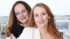 שרון מוזס ביטון ודליה מזעקי מוזס, צילום: יחצ