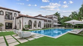 האחוזה של הזמרת שר, צילום: dinagoldentayer.elliman.com