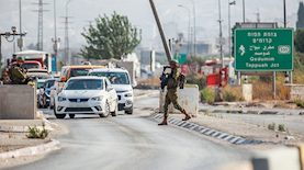 מחסום חווארה, צילום: פלאש 90/ נאסר אישתיה