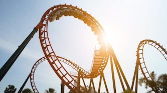 רכבת הרים בפארק שעשועים-אילוסטרציה, צילום: shutterstock