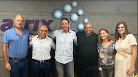 מטריקס בעסקה חדשה, צילום: ג'וליה פרליץ
