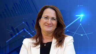 דנה עזריאלי, צילום: זיו קורן, freepik