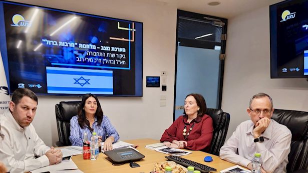 בעקבות הצלחת הרכבת הקלה: זה השינוי שמתכננת מירי רגב באוטובוסים - אייס