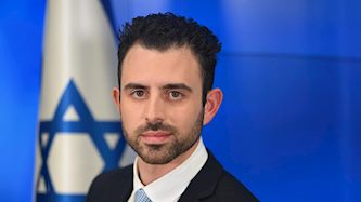 אילון לוי, צילום: ויקיפדיה/ חיים צח,לעמ