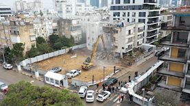 הריסת הבניין ברחוב מטמון כהן 3 בתל אביב, צילום: ניר כהן