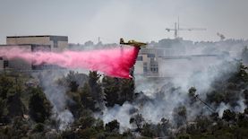 שריפת ענק בירושלים, צילום: פלאש 90/ יונתן זינדל