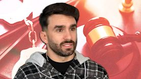 מושיקו מור, צילום: shutterstock, יוטיוב/ i24NEWS