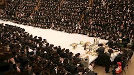 אדמור מבעלז בטיש חסידי, צילום: נתי שוחט/פלאש 90