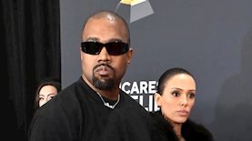 ביאנקה סנסורי וקניה ווסט, צילום: יוטיוב/ E! News