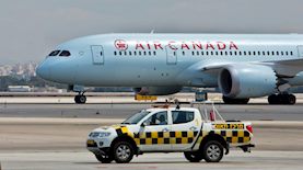 מטוס אייר קנדה בנתבג, צילום: משה שי/פלאש 90