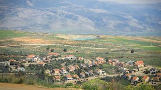 עבודות לתיקון ההרס במטולה, צילום: פלאש 90/ חן לאופולד