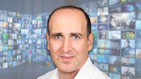 אלעד מקדסי, צילום: אביגיל פיפרנו-באר, shutterstock