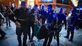 מעצר בהפגנה, צילום: איתי רון, פלאש 90