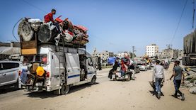 פליטים פלסטינים בעזה, צילום: עבד רחים ח'טיב/פלאש 90