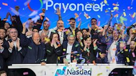 פיונר נועלת מסחר בנאסדק, צילום: נאסד"ק